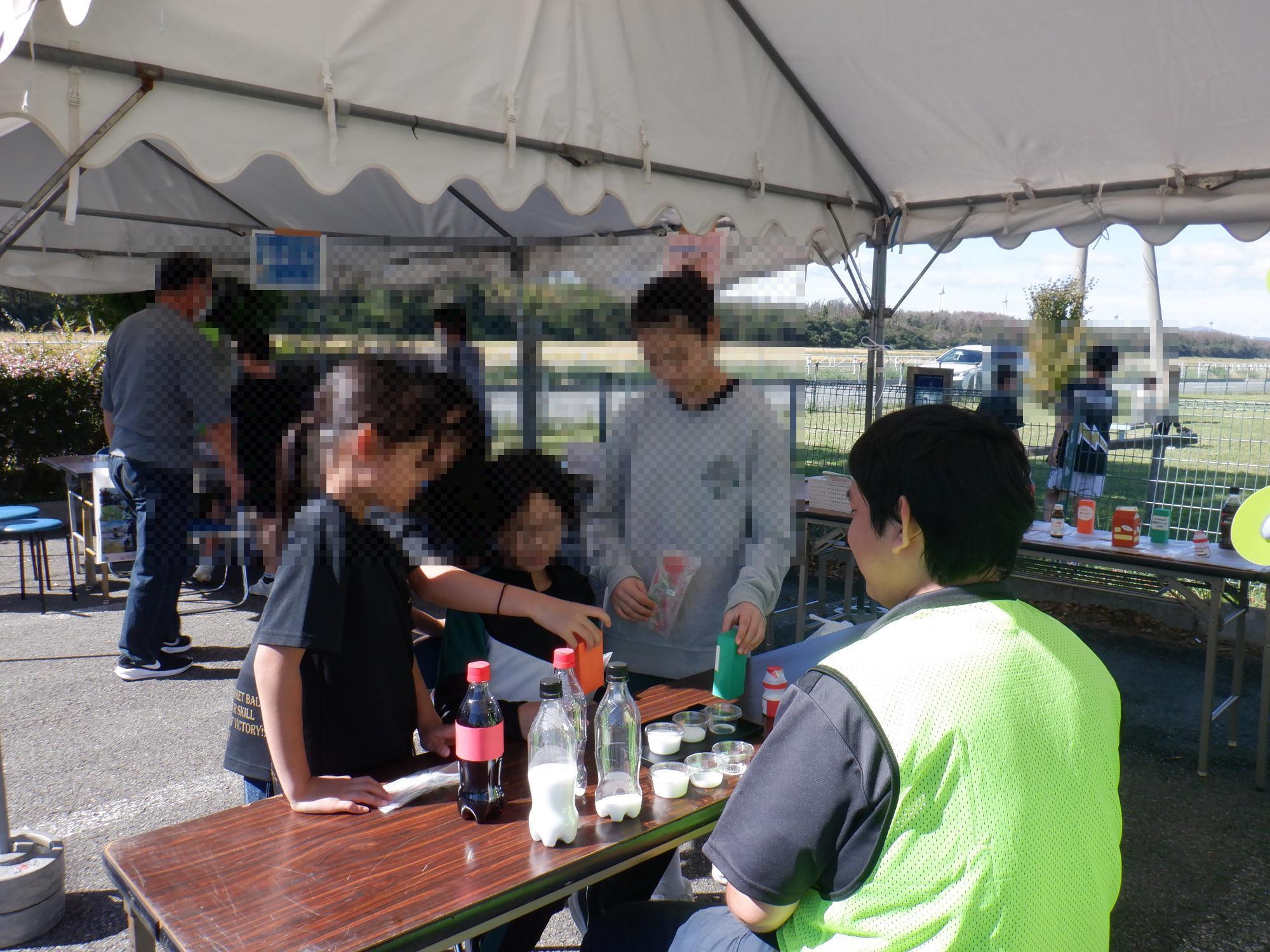 飲み物に含まれる砂糖の量当てクイズ